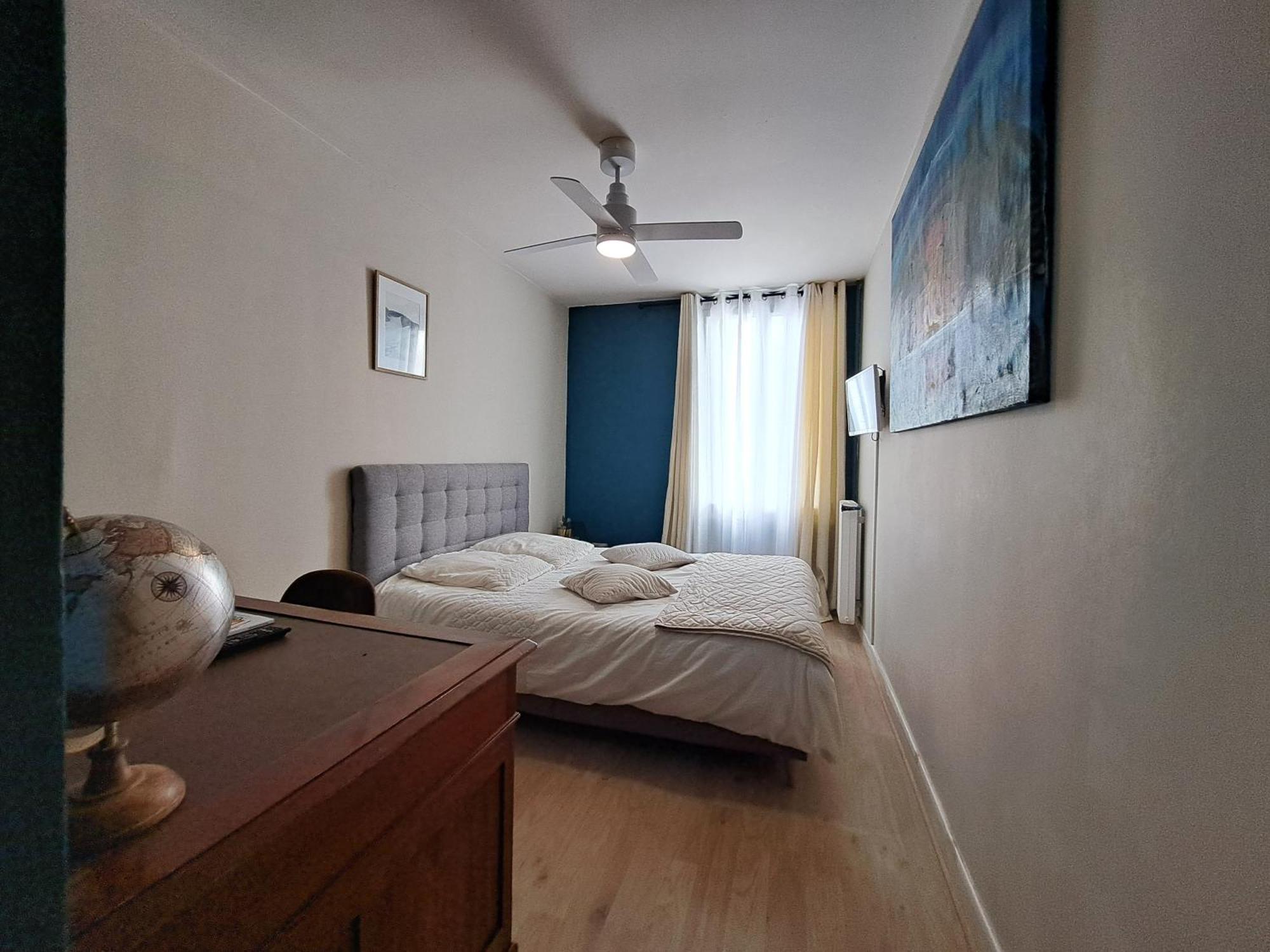 Chambre Spacieuse - Dressing - Sdb Communes - Parking Prive 님 외부 사진